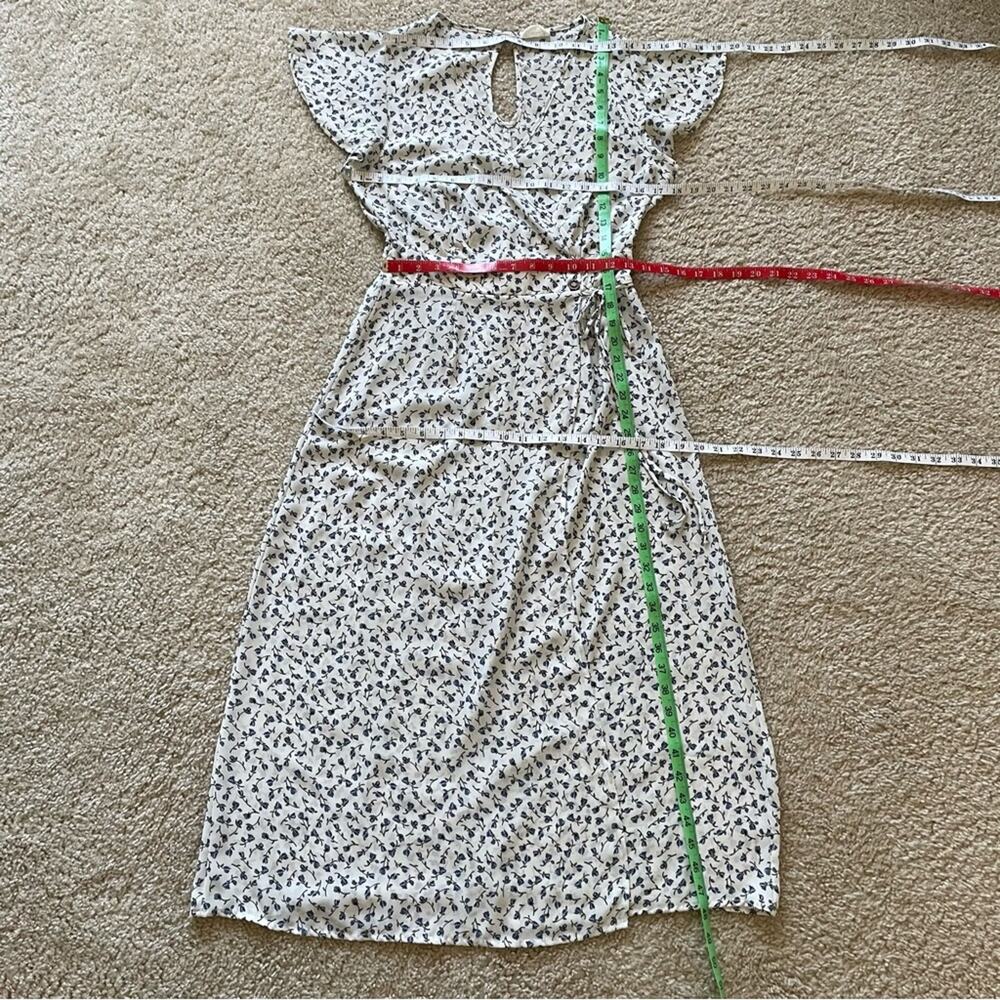 Sienna Sky Floral Faux Wrap Maxi Dress Medium - Picture 9 of 12